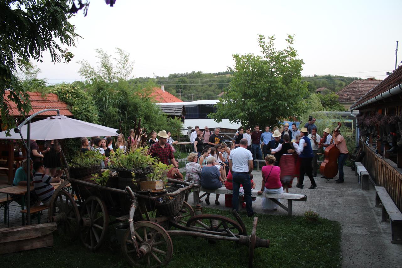 Csipkeszeg Bed & Breakfast Sic / Szek Romania Eksteriør bilde